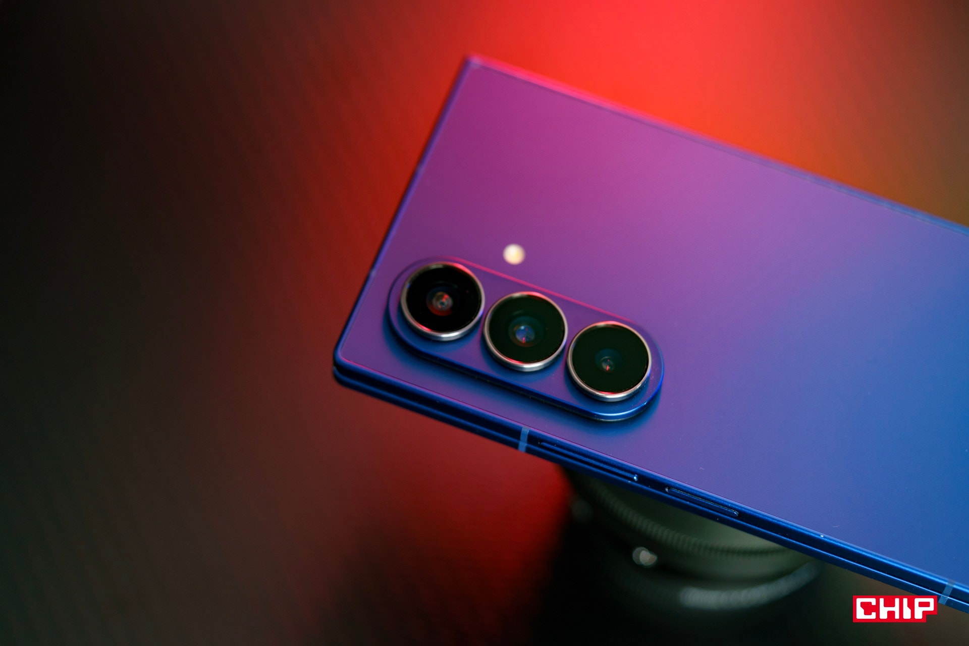 Twój smartfon jest brudniejszy niż toaleta. Naukowcy odkryli setki gatunków bakterii na ekranach