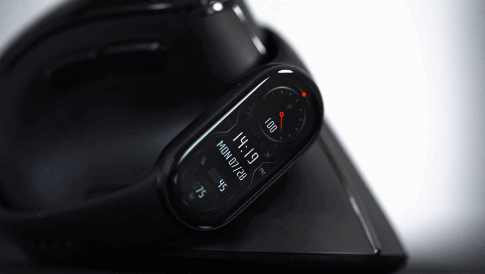 Test Xiaomi Smart Band 10 – co ile lat warto wymienić opaskę na nową?