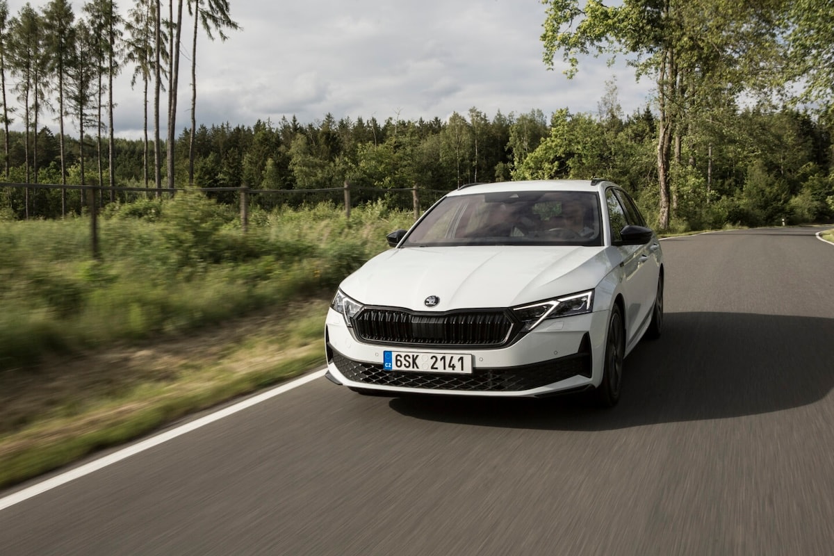 Škoda wprowadza wersje Drive. Mniej klikania w konfiguratorze i korzyści do 15 000 zł