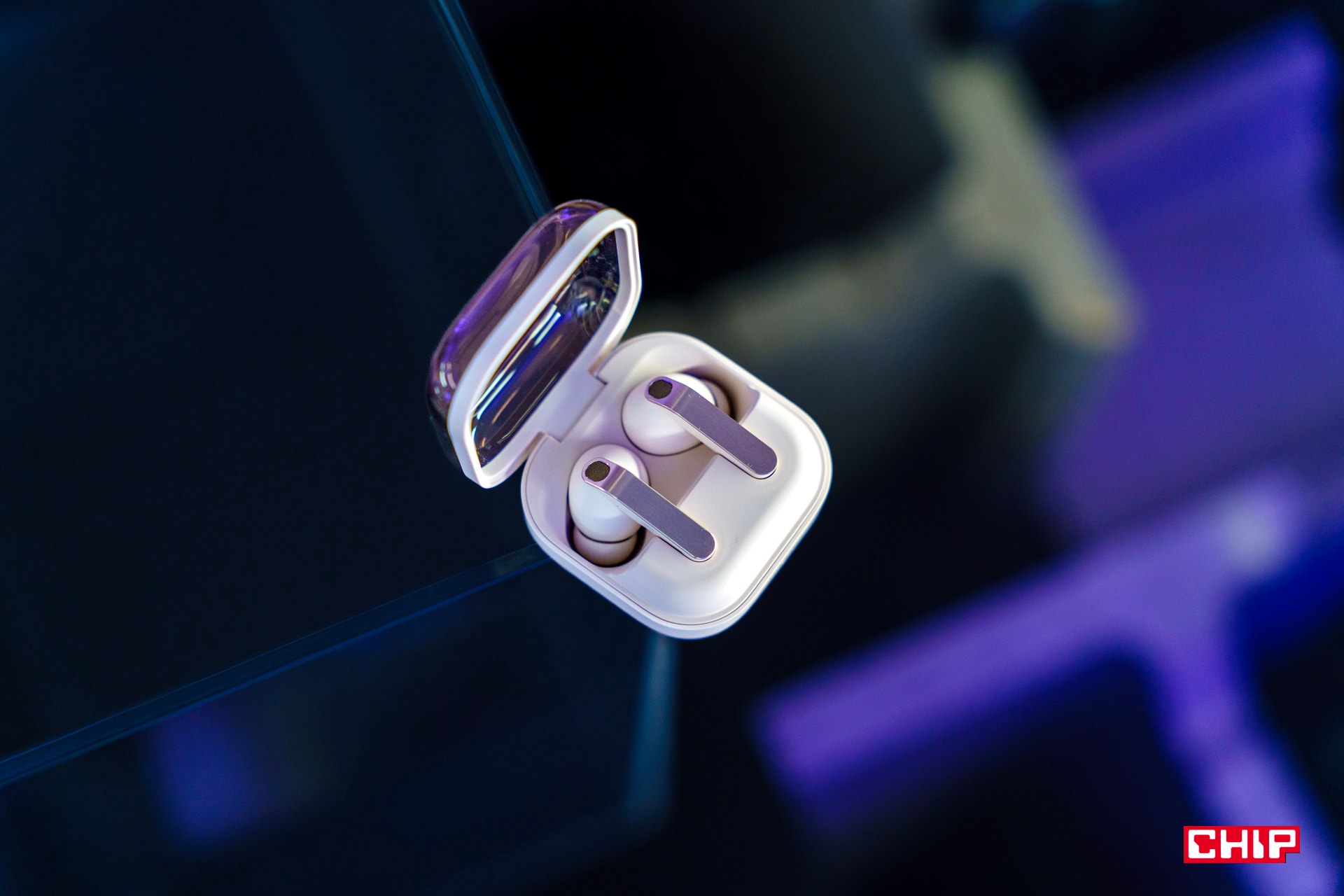 Seria Galaxy Buds 4 oficjalnie. Rewolucja w sterowaniu i inteligentny dźwięk