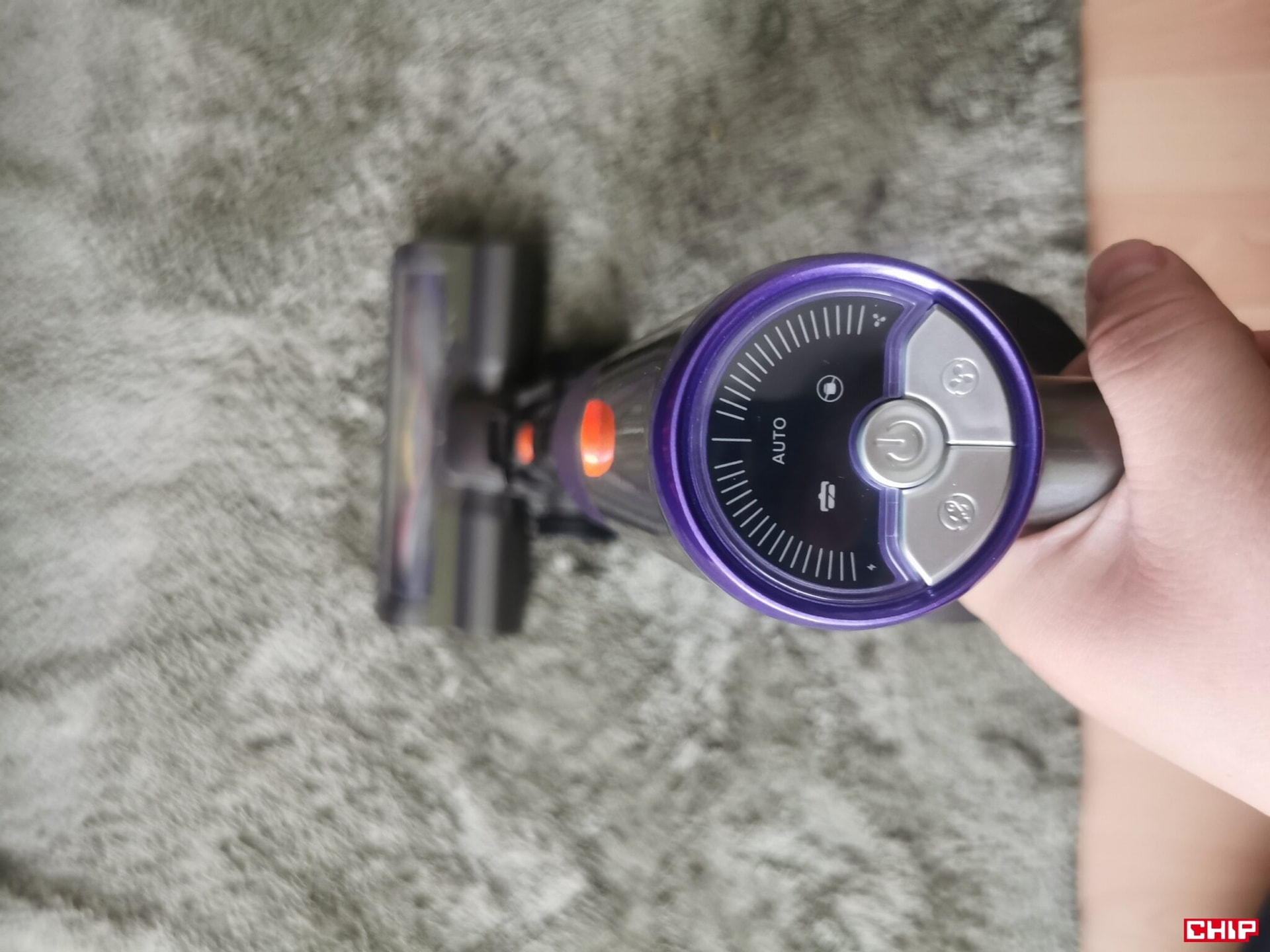 Czyste podłogi bez zrujnowanego portfela. Test odkurzacza ręcznego ILIFE H90 Pro