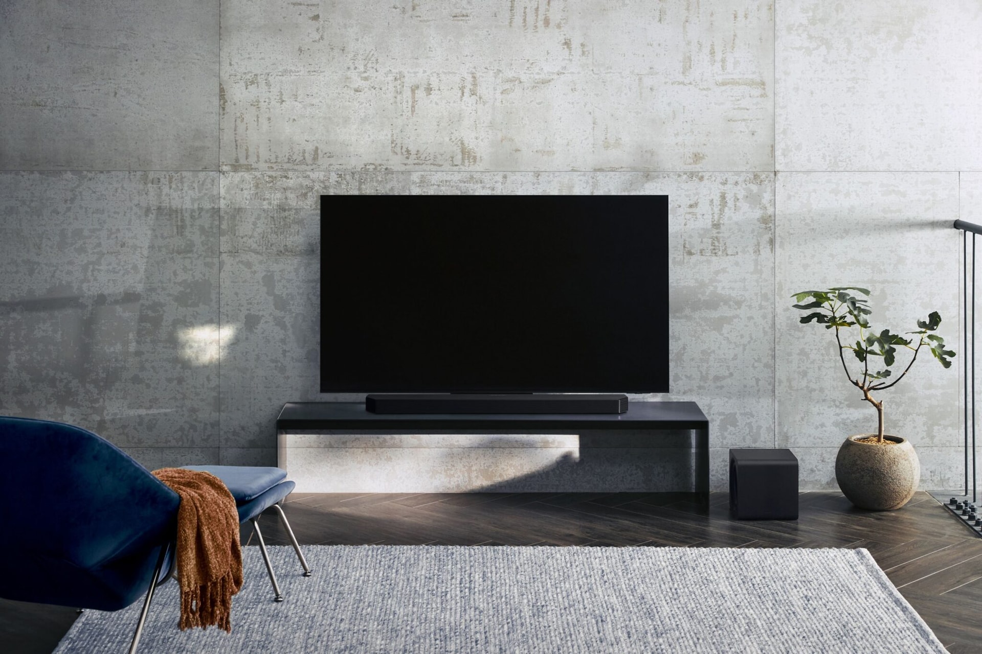 Myślisz o dużym telewizorze? Samsung chce zachęcić Cię prezentem
