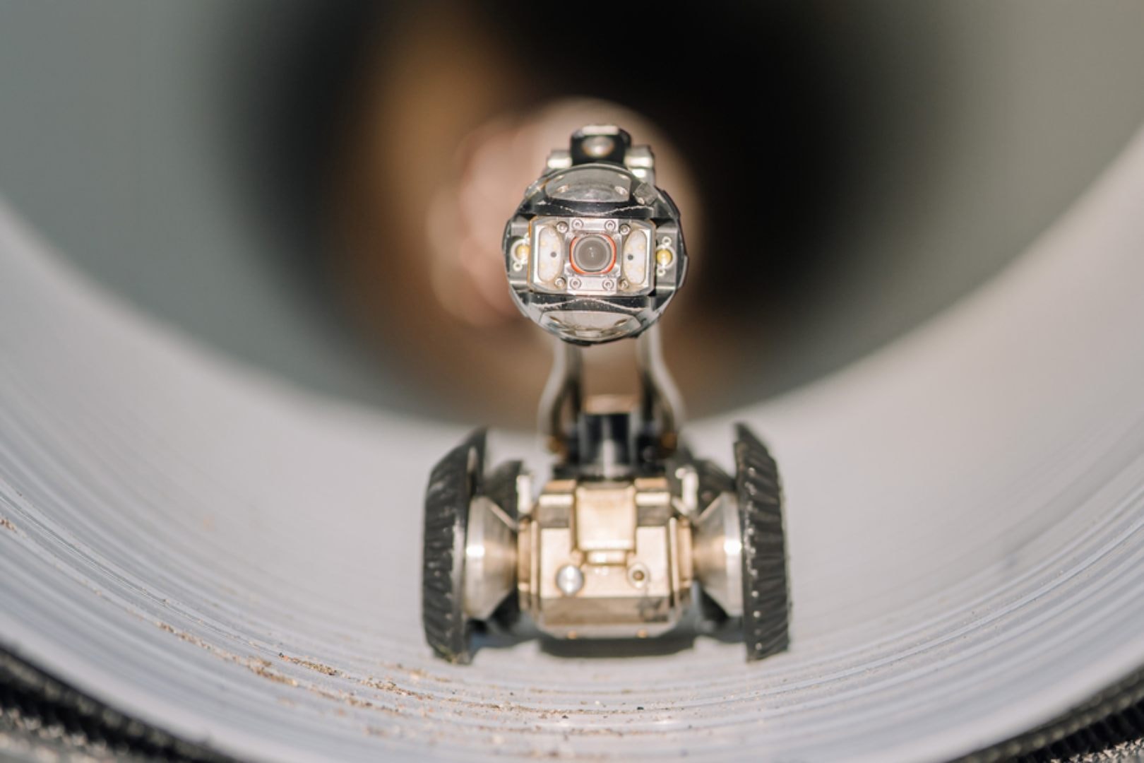 Przełom na MIT. Teraz nawet mały robot dostanie wielkie oczy, aby nie błądzić po omacku