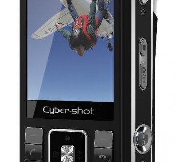 Sony-Ericsson C905 to jeden z pierwszych telefonów z aparatem, którego matryca ma aż 8 mln pikseli