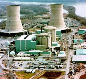 1979 - Pięć amerykańskich reaktorów zostało wyłączonych, ponieważ soft- ware określający prawdopodobieństwo trzęsień ziemi dostarczał błędnych wartości. Powód: program wyliczał sumę zamiast pierwiastka z sumy kwadratów.