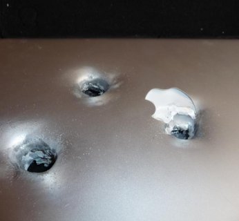 Postrzelony MacBook