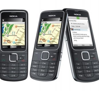 Nokia 2710 Navigation Edition dodatkowo utrzymana jest w eleganckim stylu