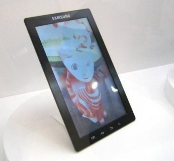 Koncepcja tabletu z 7-calowym ekranem Super AMOLED