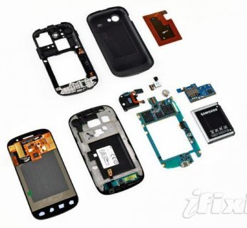 Google Nexus S rozłożony na łopatki