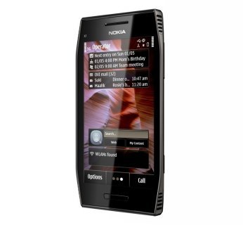 Nokia X7 mierzy 11,9 mm grubości, zaś waży 146 gramów