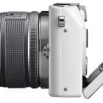 Jako pierwszy aparat z serii PEN, E-PL3 posiada odchylany wyświetlacz.