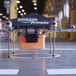 Zaprezentowane przez Amazona drony-kurierzy mogą od 2015 roku dostarczać zamówienia w okolicach centrów logistycznych.