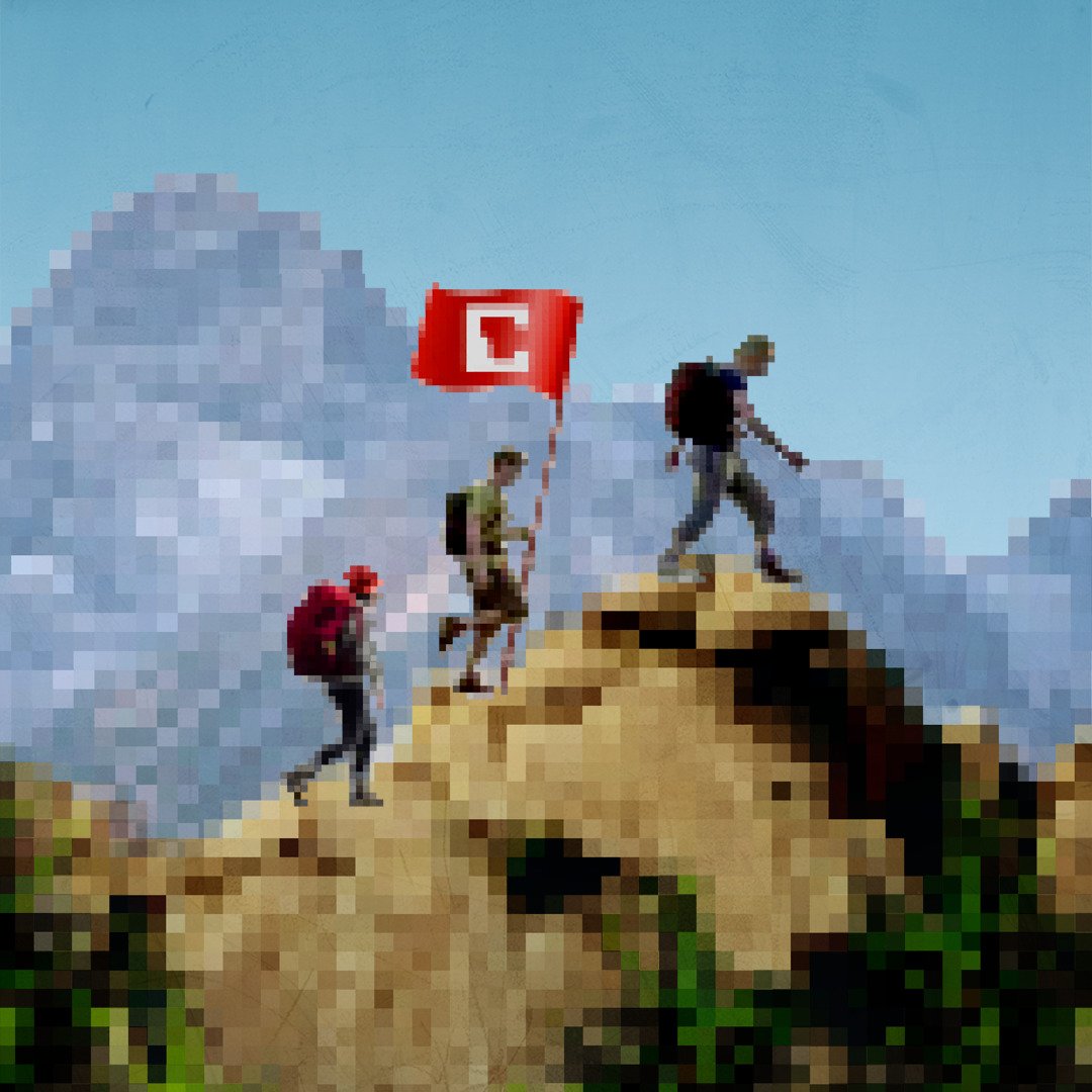 Trzej wędrowcy z flagą C pokonują szczyt.