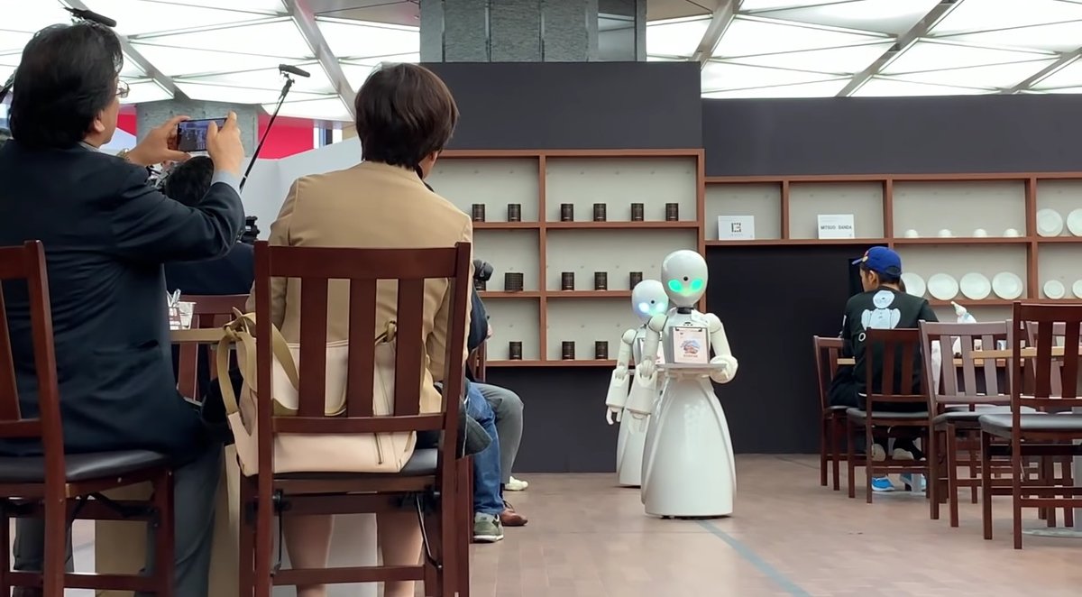 robot kelner