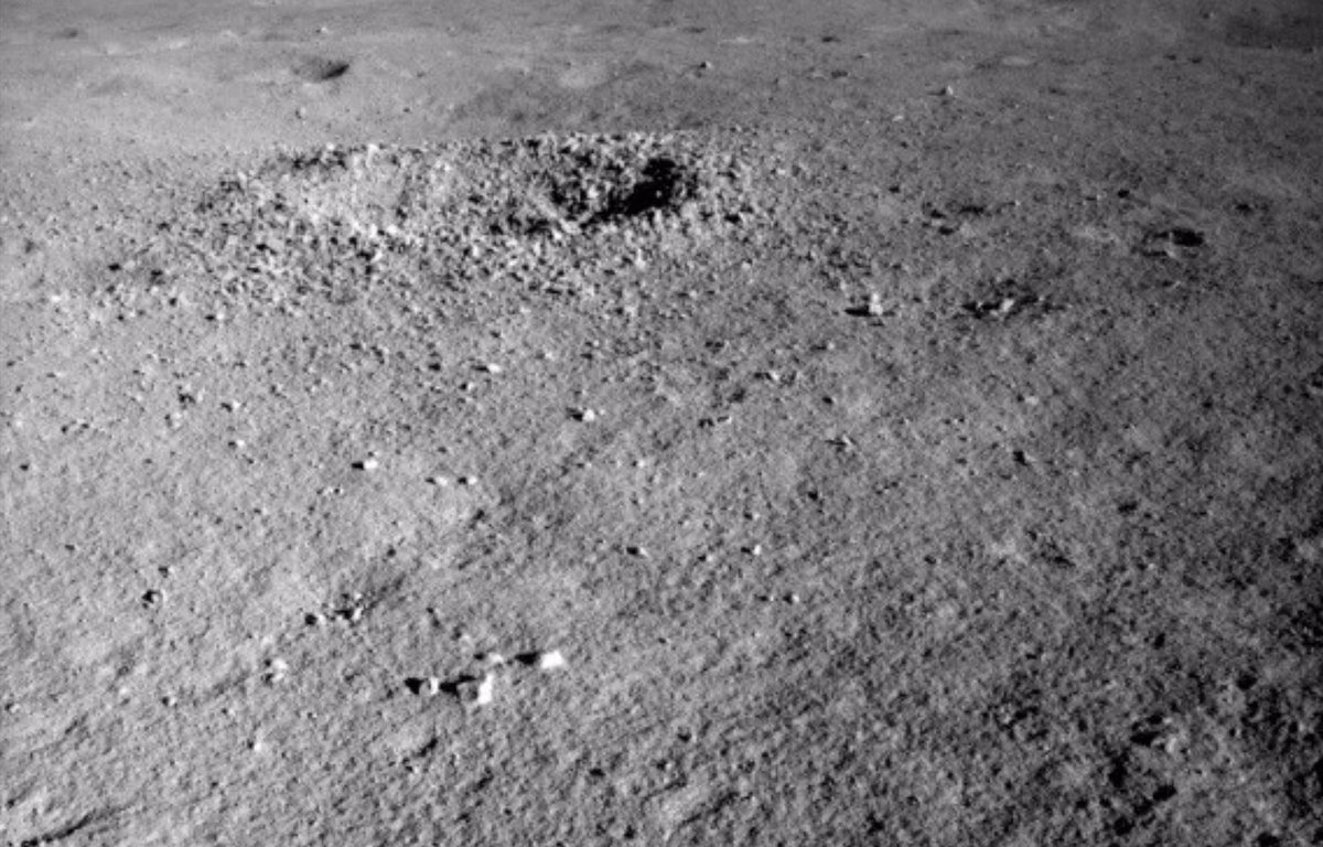 Chiński łazik odkrył na Księżycu dziwną substancję