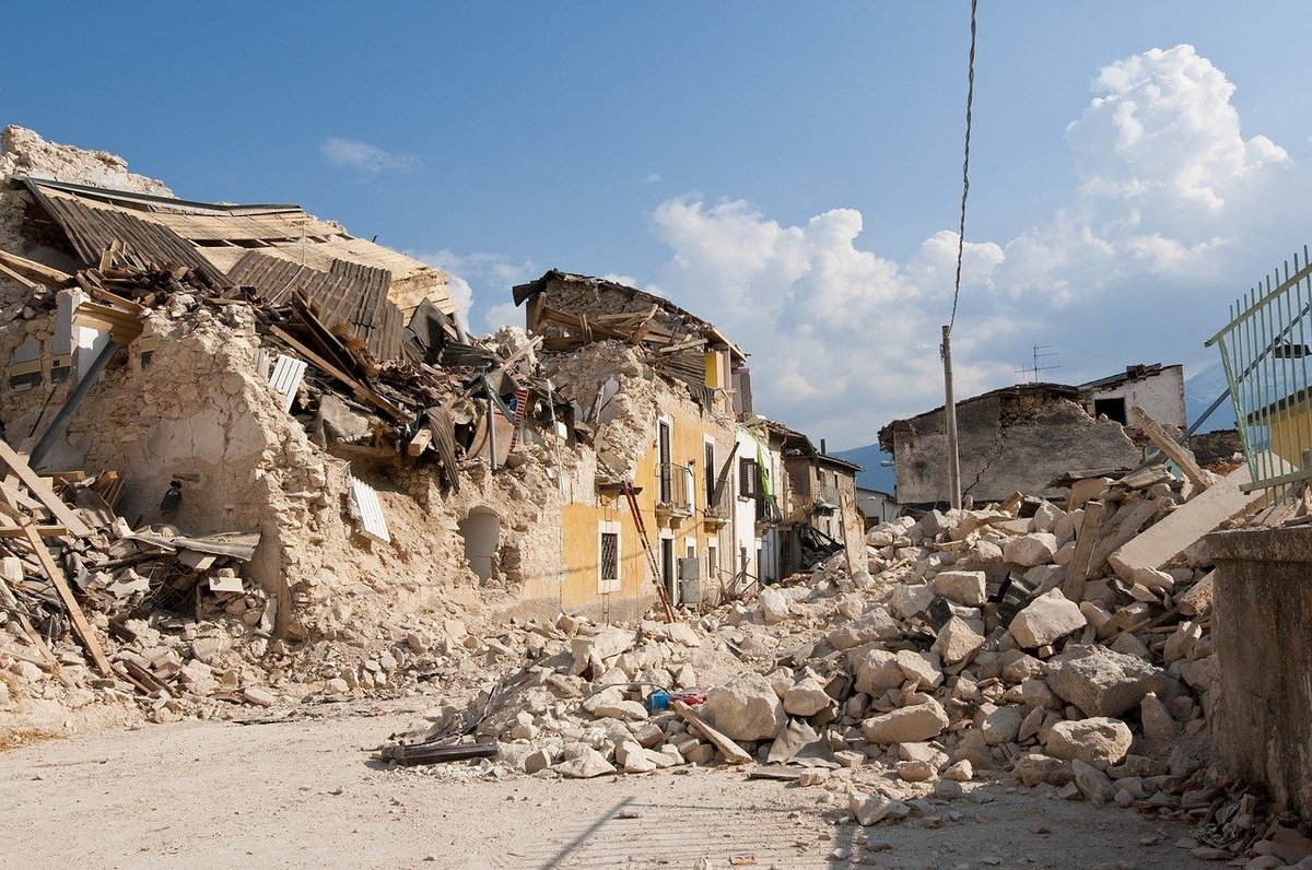 Dlaczego ostrzeganie przed trzęsieniami ziemi jest tak ważne?