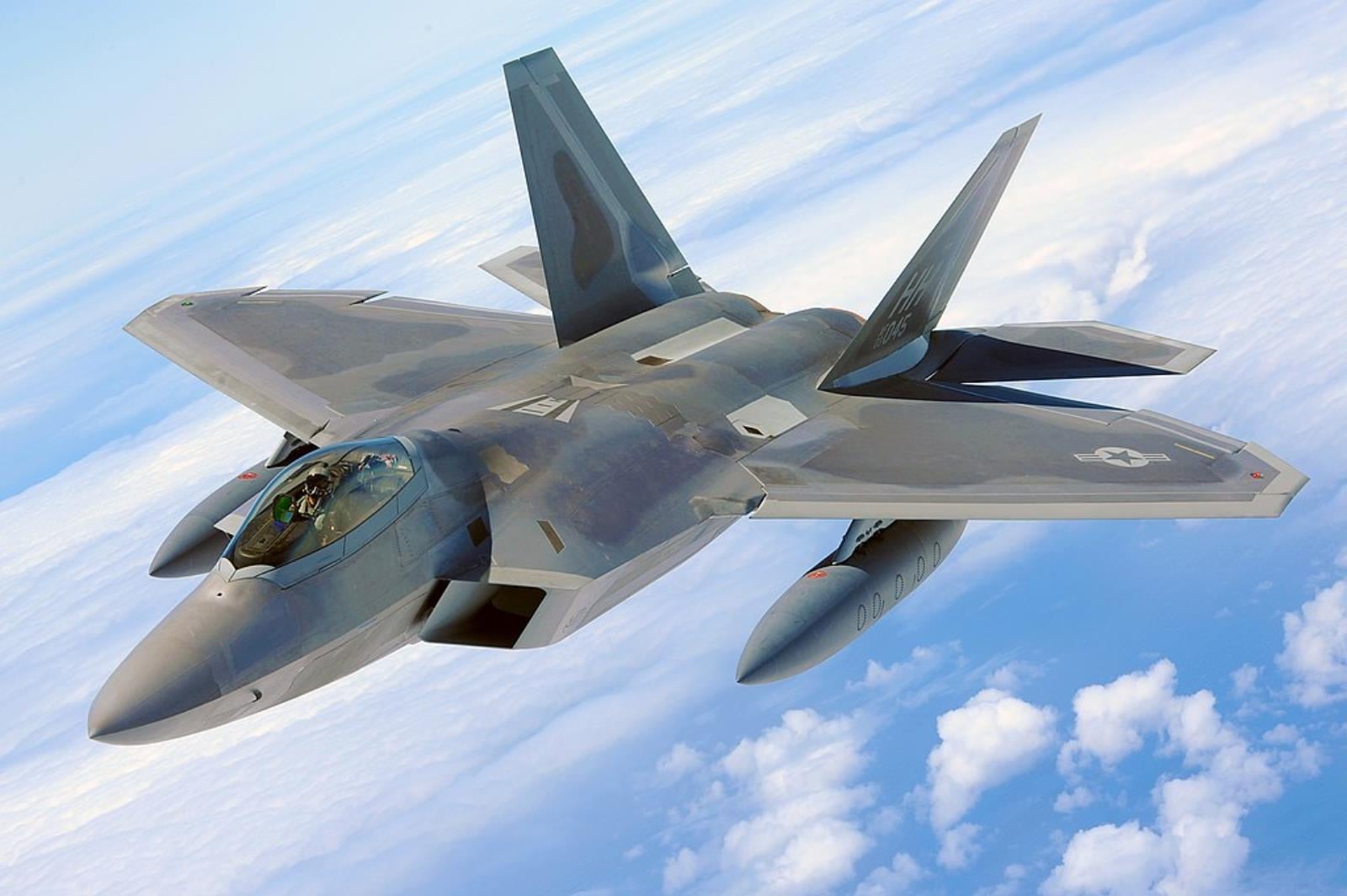 Amerykański myśliwiec F-22 Raptor to pogromca samolotów, Amerykański myśliwiec F-22 Raptor, F-22 Raptor