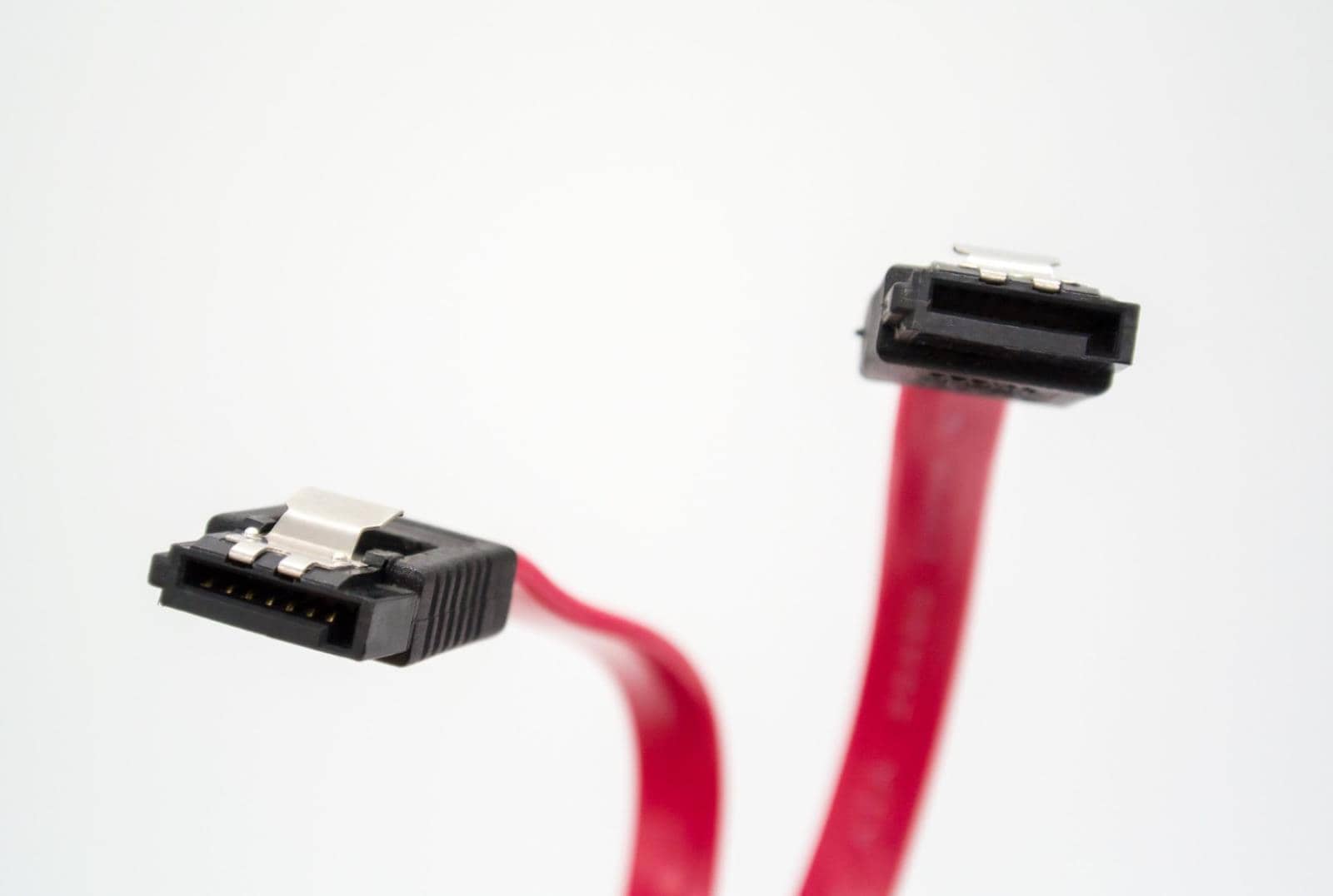 Strzeżcie się SATAn, Nowy cyberatak wykorzystuje przewody SATA, SATAn