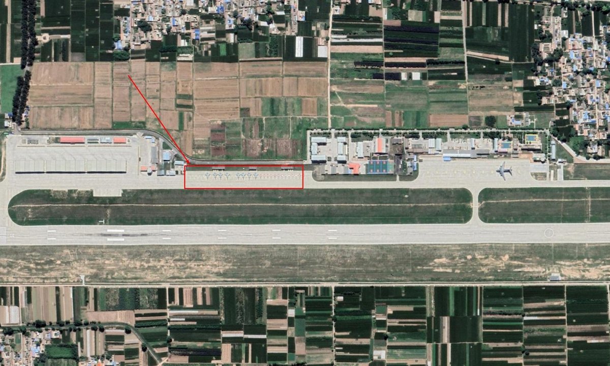 Tajemnicze chińskie myśliwce na zdjęciu satelitarnym, chińskie myśliwce na zdjęciu satelitarnym,