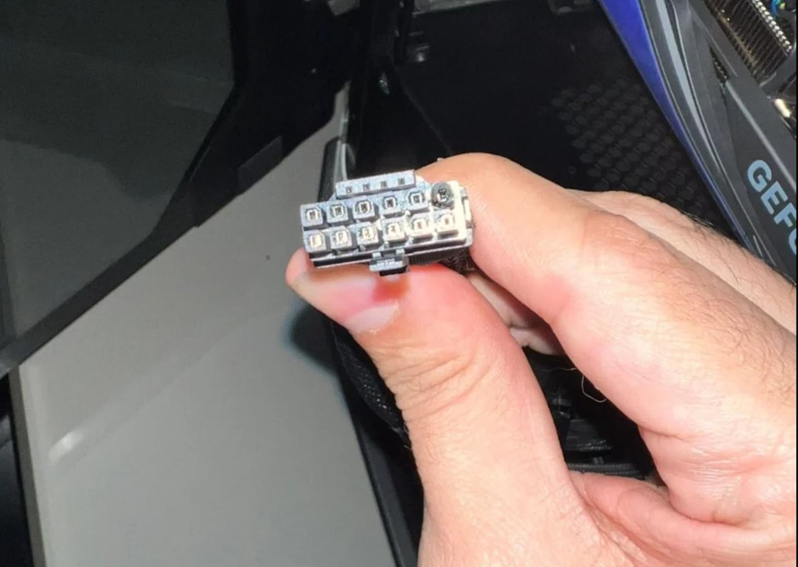 spalony GeForce RTX 4090