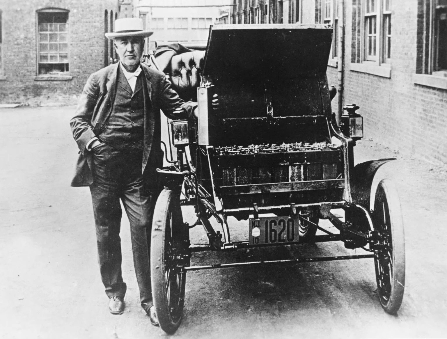 Thomas Edison, Edison Baker z widocznym „Power Packiem”, 1912