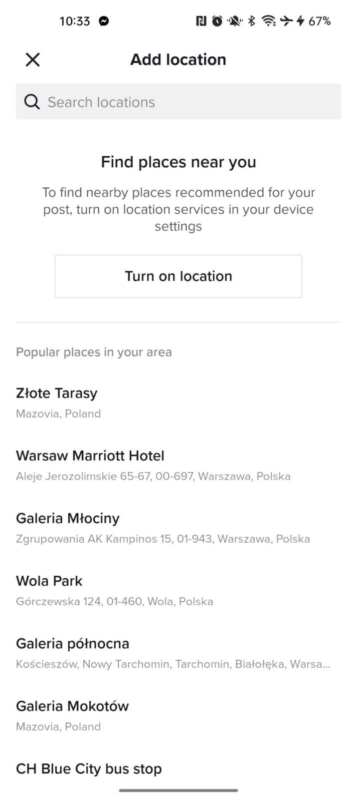 zrzut ekranu z aplikacji TikTok z proponowanymi lokalizacjami