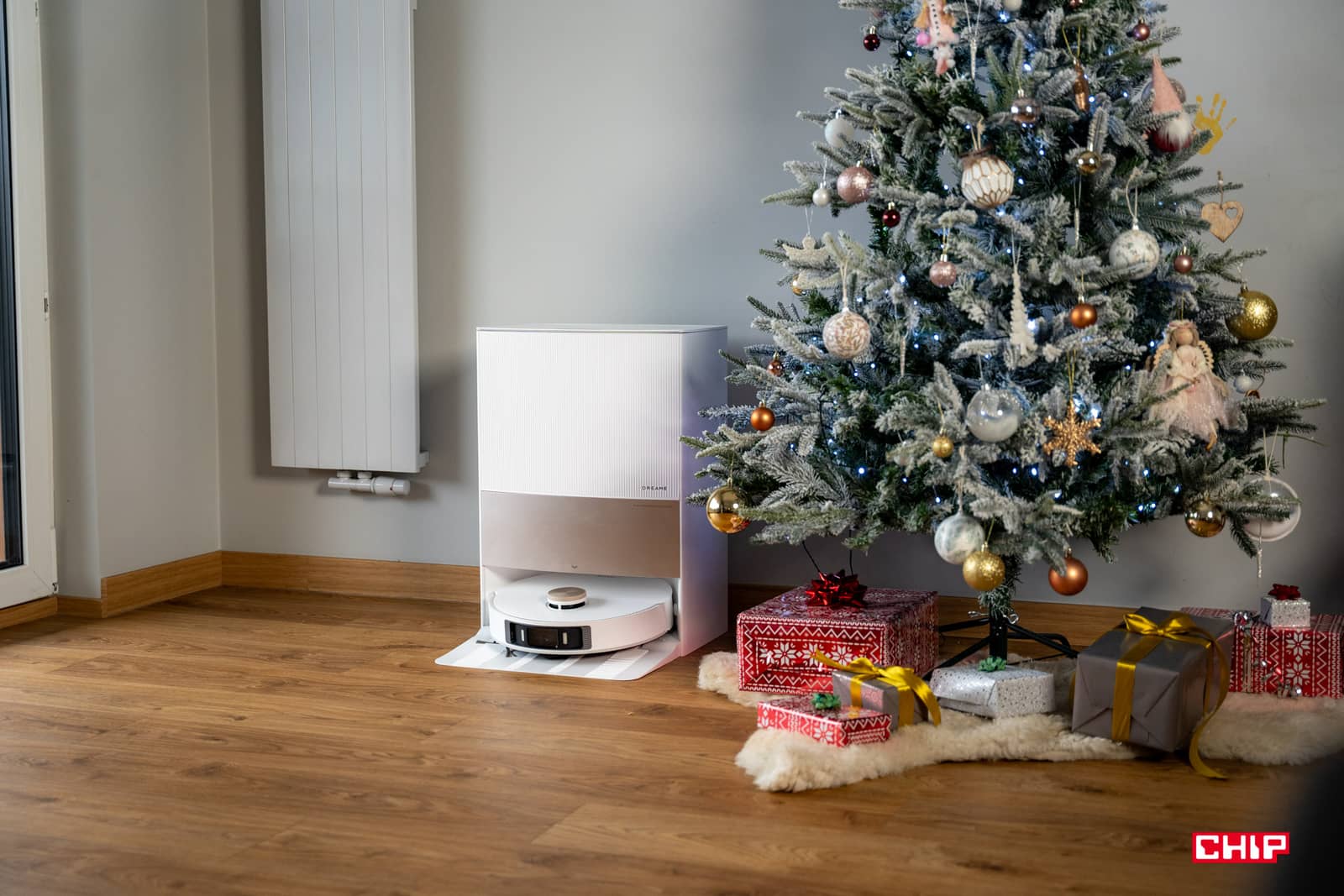 Od lśniących podłóg po perfekcyjne włosy. Najciekawsze świąteczne gadżety