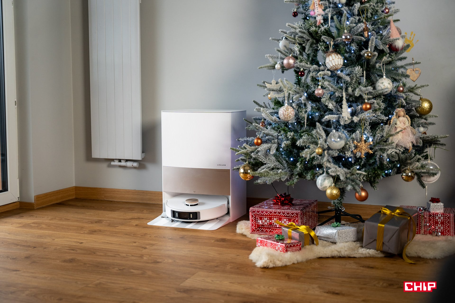 Od lśniących podłóg po perfekcyjne włosy. Najciekawsze świąteczne gadżety