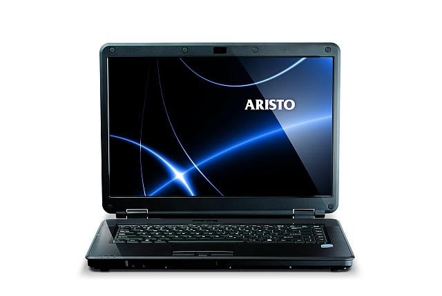 Opływowy kształt komputera oraz obudowa pokryta błyszczącym lakierem mają nadawać temu modelowi luksusowy charakter