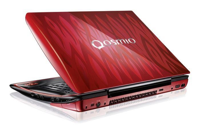 Qosmio X300-130 pracuje w oparciu o procesor Intel Core 2 Duo T9600, ma 4 GB pamięci RAM, dysk o pojemności 640GB oraz grafikę Nvidia GeForce 9800 GTX