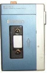 Walkman Sony niemal całkowicie wyeliminował z rynku wcześniejsze modele przenośnych magnetofonów kasetowych.
