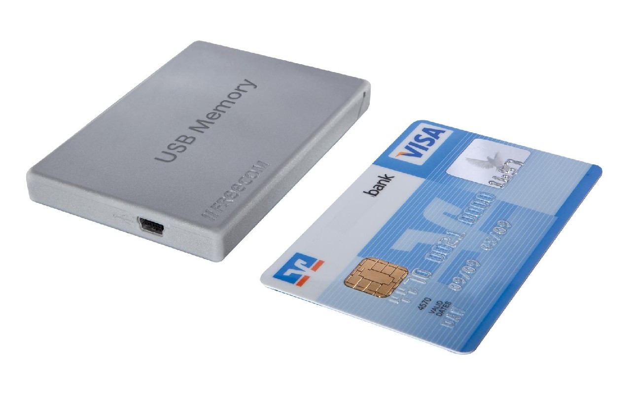 160 gigabajtów wielkości karty kredytowej