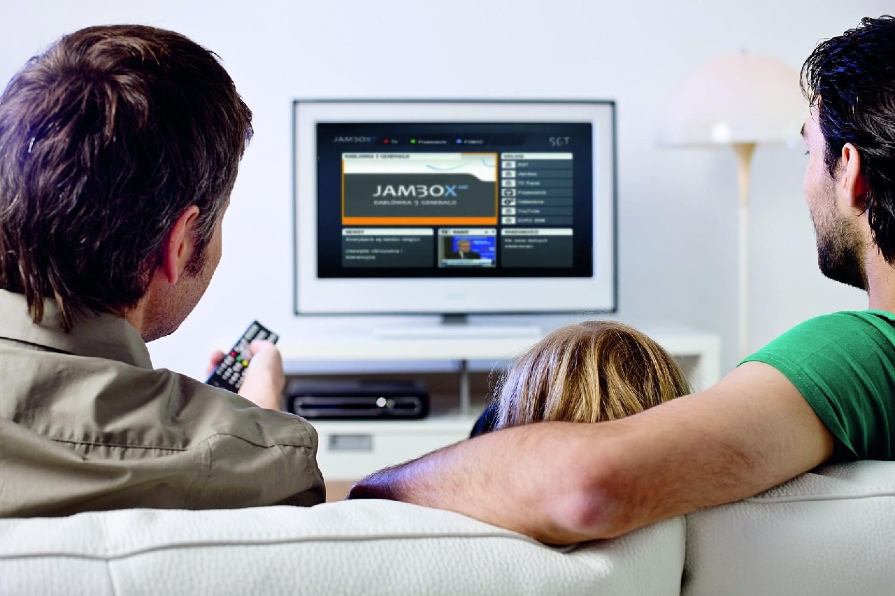 Jeżeli mieszkamy w zasięgu sieci światłowodowej telewizji Jambox, możemy rozkoszować się HDTV dzięki technice IPTV.