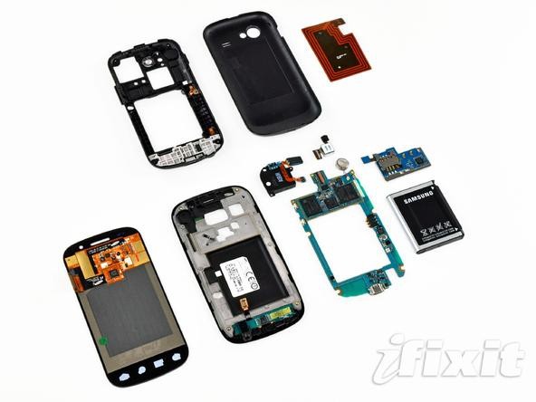 Google Nexus S rozłożony na łopatki