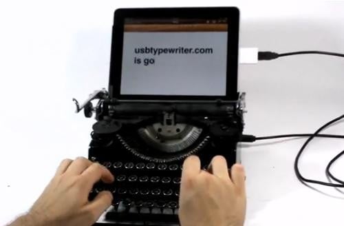 Zamień swoja klawiaturę na maszynę do pisania. USB Typewriter przywoła Twoje wspomnienia z dawnych czasów.