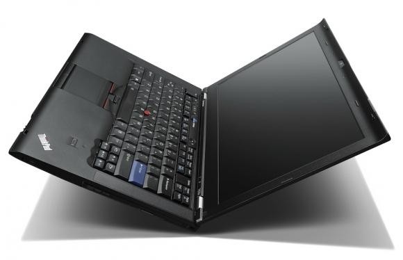 ThinkPad T420 może pracować nawet przez 30 godzin z opcjonalną, dodatkową baterią
