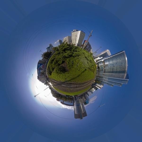 Zobacz jak uzyskać efekt miniplanety w Photoshopie