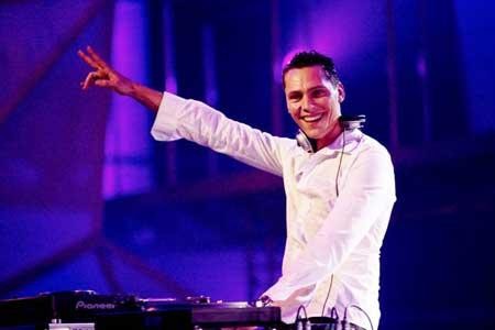DJ Tiësto, legenda muzyki EDM, popiera piractwo