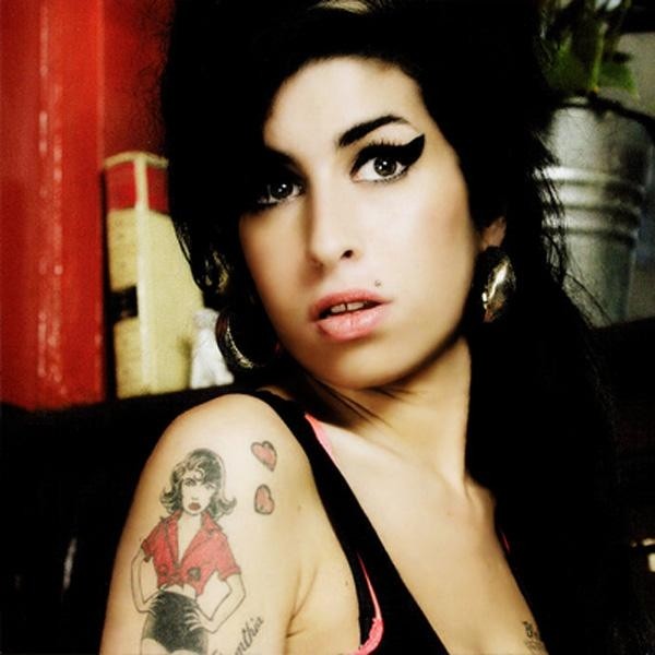 Microsoft przeprasza za tweeta o Amy Winehouse