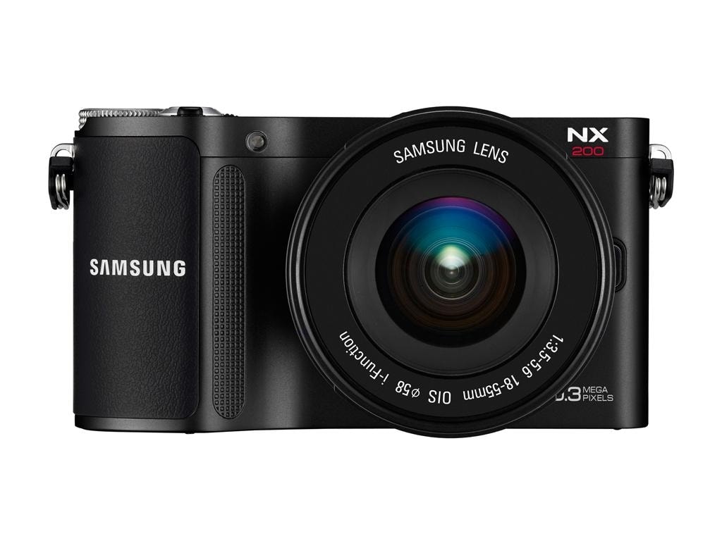 Łatwy w obsłudze kompakt NX200 od Samsunga