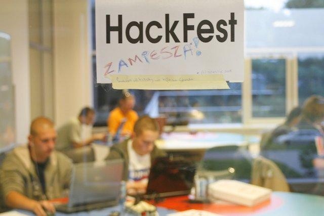 HackFest czyli jak w 48 godzin stworzyć potęgę na skalę Facebooka
