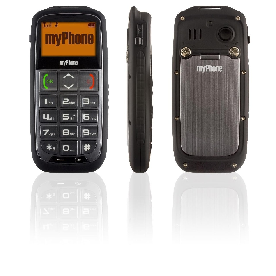 Duże klawisze i czytelny wyświetlacz w obudowie Rambo