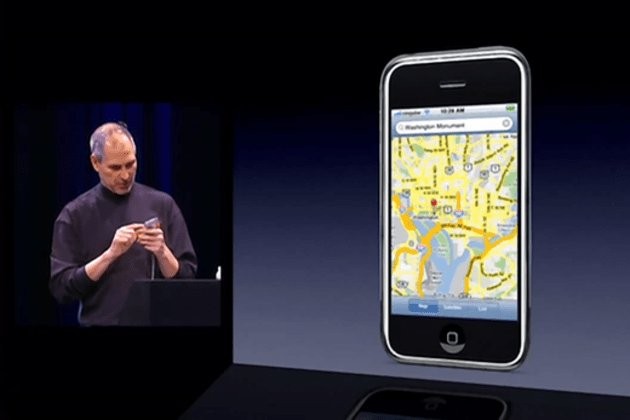 Jobs dodał mapy Google do pierwszego iPhone na chwilę przed premierą