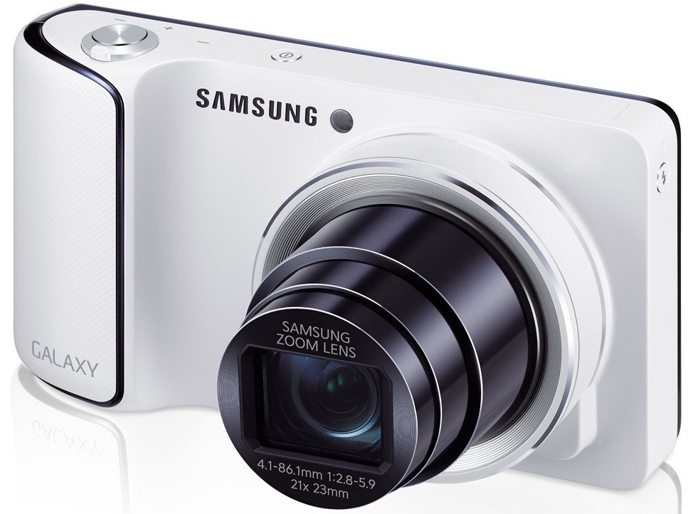 Samsung Galaxy Camera: Poręczna obudowa i potężny 21-krotny zoom z początkową ogniskową 23 mm.
