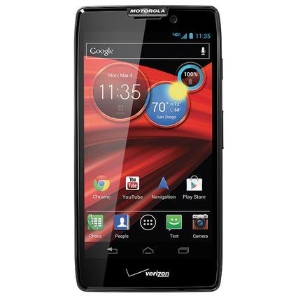 Motorola RAZR HD to jeden z ostatnich smartfonów Motoroli. Ma ekran HD o przekątnej 4,7'.