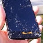 Nexus 5 nie przeżył kontaktu z betonem…