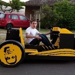Pierwszy na świecie, pełnowymiarowy jeżdżący samochód z klocków LEGO