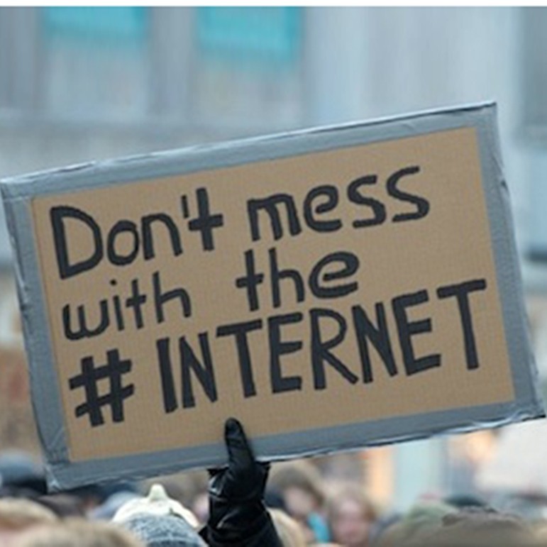 Twórca WWW apeluje o stworzenie Karty Swobód Internetu.