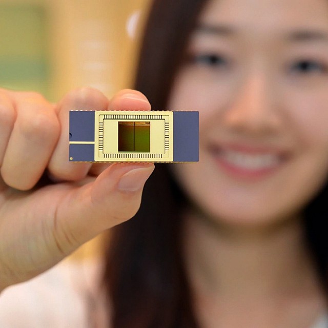 Tak wygląda pamięć 3D NAND (V-NAND) produkowana już obecnie przez Samsunga. SanDisk i Toshiba muszą się więc pośpieszyć...