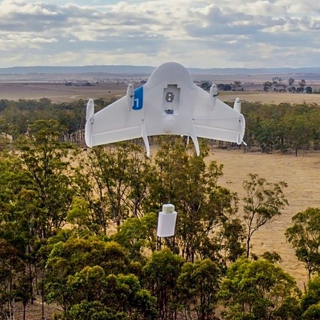 Google testuje już drony dostarczające paczki